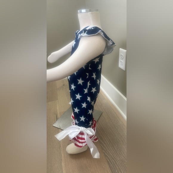 Stars and stripes. One piece with ruffle bottoms. - Picture 4 of 5